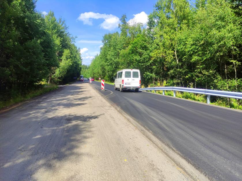 Na silnici I/37 mezi Ostrovem nad Oslavou a Křižanovem se podařilo dokončit první etapu opravy