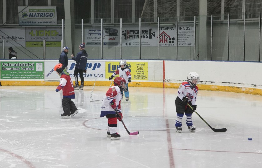 Pojď hrát hokej na zimním stadionu ve Velkém Meziříčí 24.11.2022