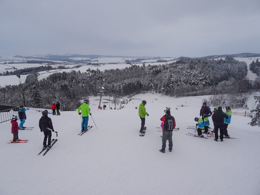 Loni se začalo na Fajťáku lyžovat až 27. prosince.
