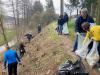 Zaměstnanci městského úřadu vyrazili na jarní úklid odpadků na Paloukách
