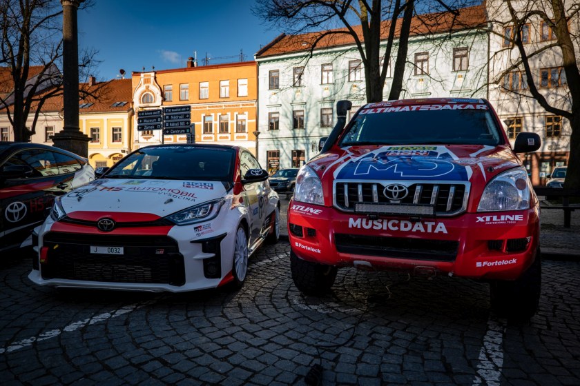 Tradiční dakarská beseda pobavila fanoušky i partnery Ultimate Dakar Racing