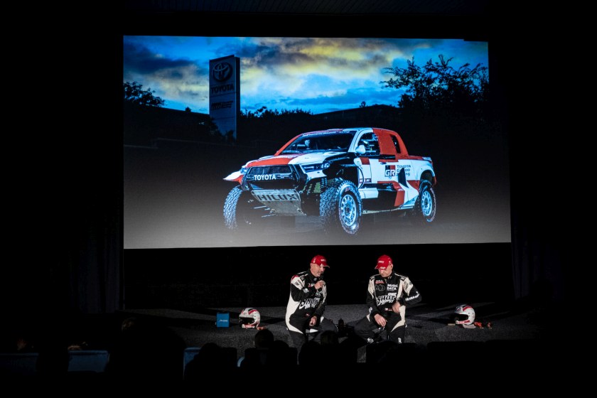 Tradiční dakarská beseda pobavila fanoušky i partnery Ultimate Dakar Racing