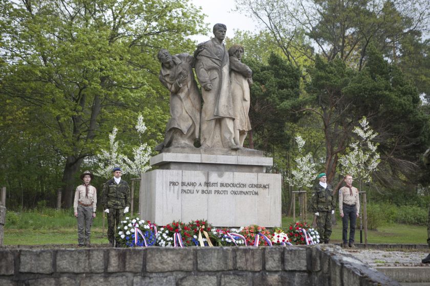 Oběti Velkomeziříčské tragédie uctí na hřbitově v pátek 5. května