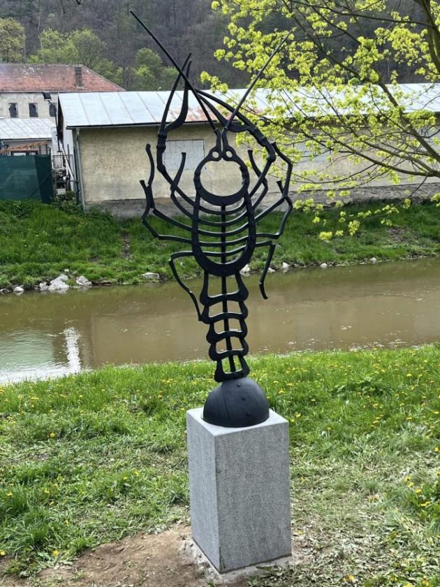 Řeku Oslavu v Náměšti budou lemovat kovaná znamení zvěrokruhu