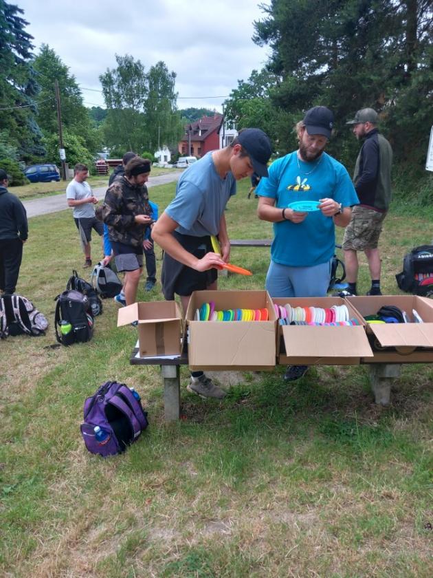 Ve sportovním areálu Kunšovec se konal turnaj v discgolfu