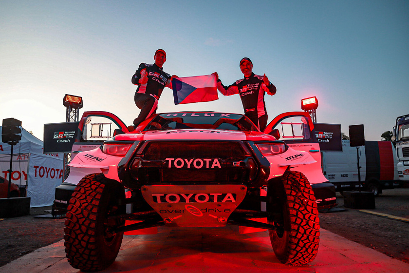 Horký start příprav na rallye Dakar pro tým Toyota Gazoo Racing Czech
