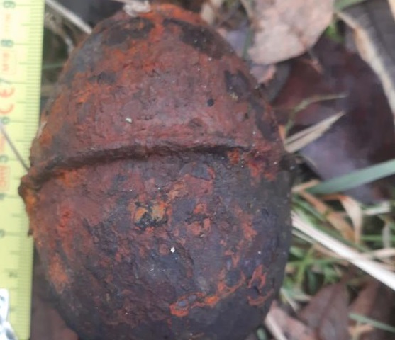 V rybníku u Rousměrova našli nevybuchlou munici