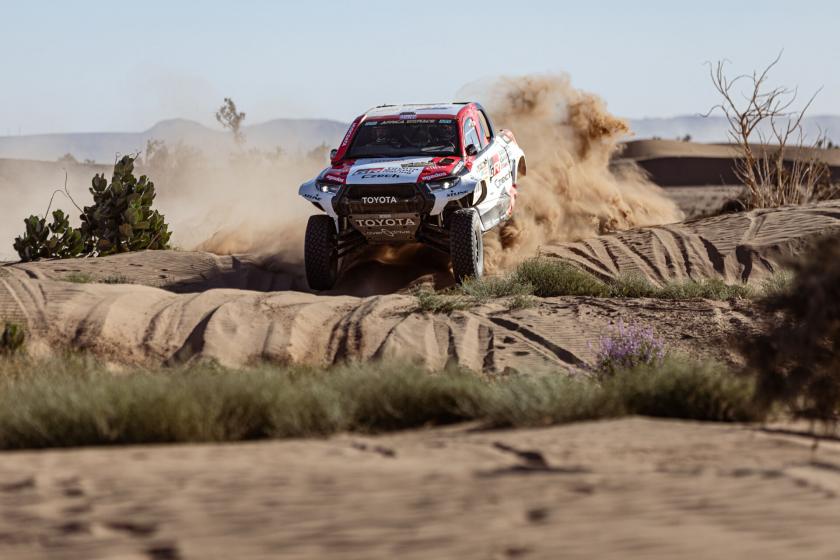 Rally Africa Eco Race: Ouředníček dojel v první saharské etapě druhý