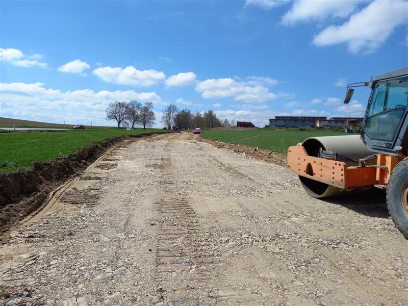 U Helenína před Jihlavou vzniká nová okružní křižovatka foto: KrV